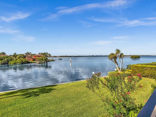 $7,500 | 3474 South Ocean Boulevard, Unit 3, Palm Beach, FL 33480