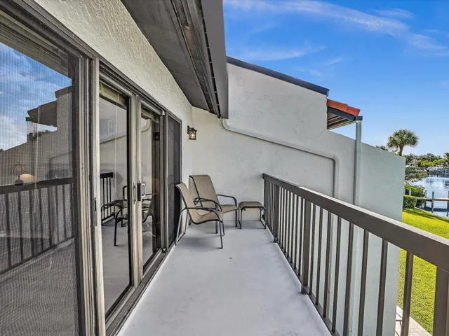 $7,500 | 3474 South Ocean Boulevard, Unit 3, Palm Beach, FL 33480