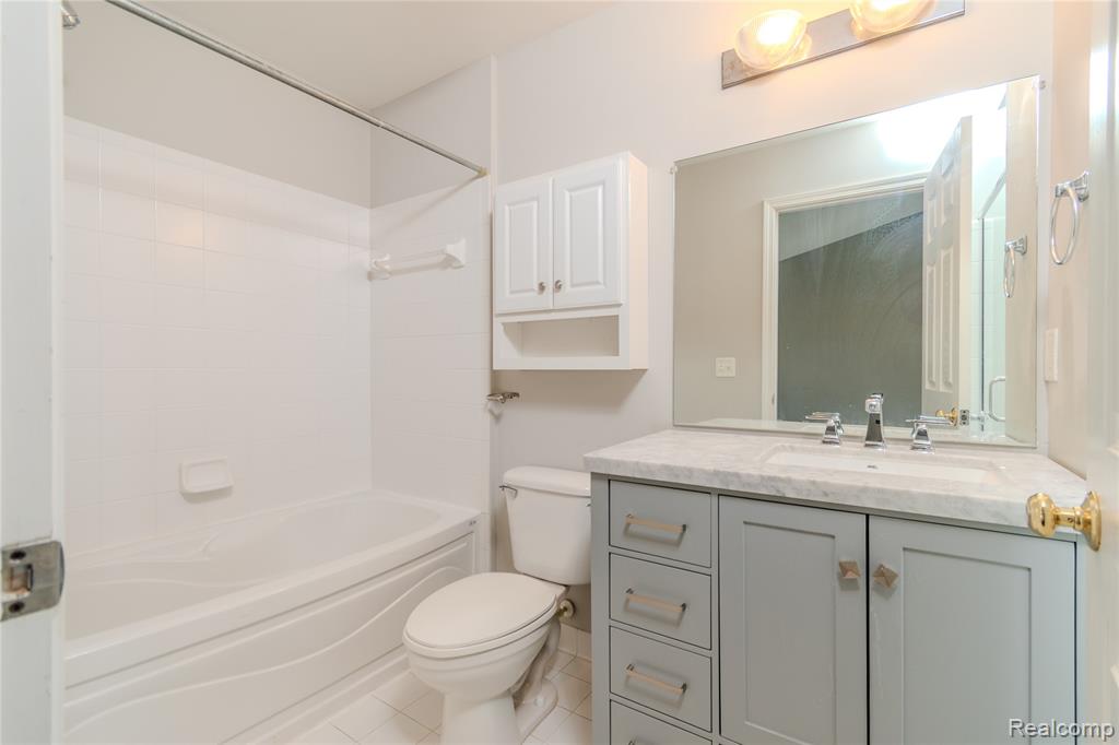 41859 Mitchell Road Novi, MI 48377 - Photo 10 of 20