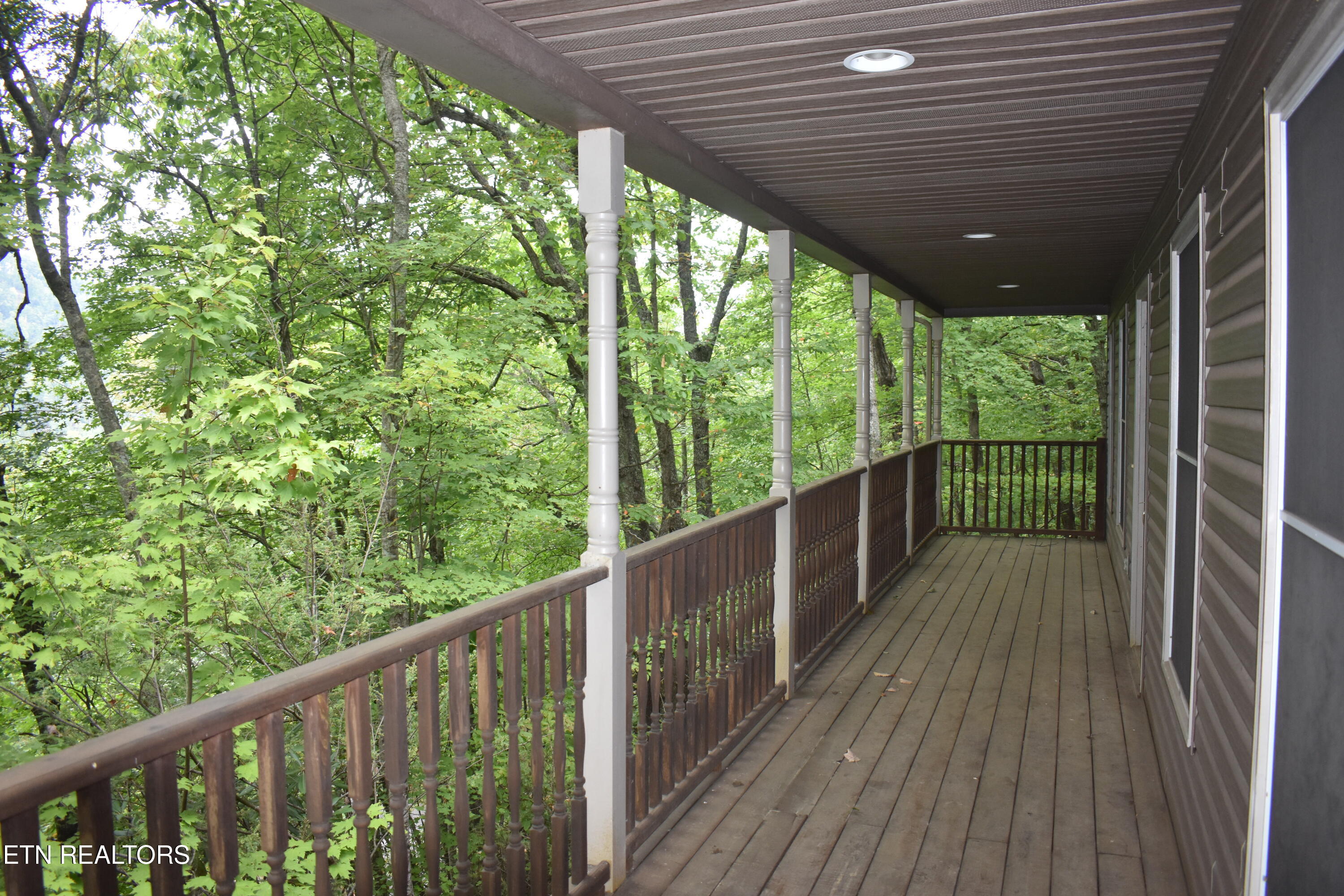 521 Jefferson Road Gatlinburg, TN 37738 - Photo 12 of 48 DSC_0005