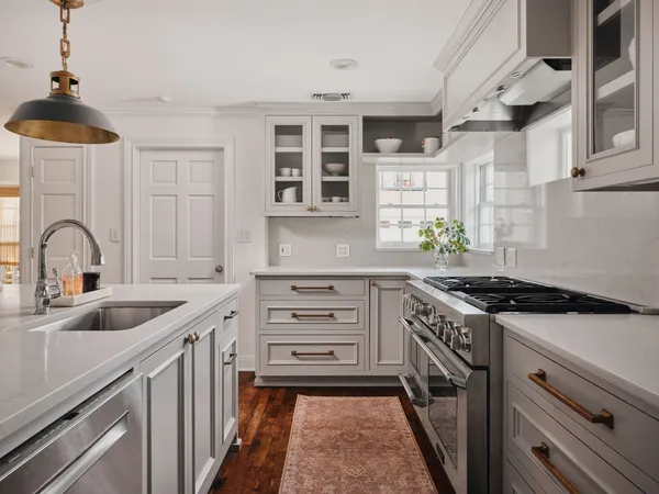 $4,250,000 | 2412 Jarratt Avenue, Austin, TX 78703
