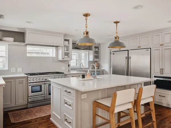 $4,250,000 | 2412 Jarratt Avenue, Austin, TX 78703