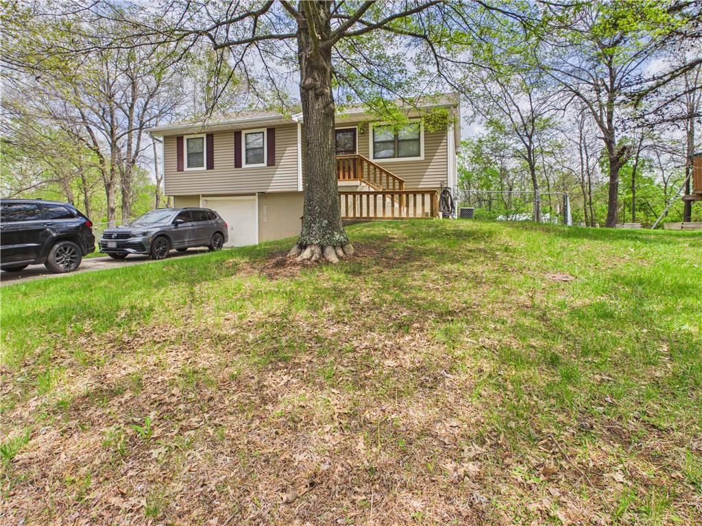 214 Southeast 51 Road Warrensburg, MO 64093 - Photo 2 of 40