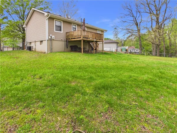 $235,000 | 214 Southeast 51 Road, Warrensburg, MO 64093