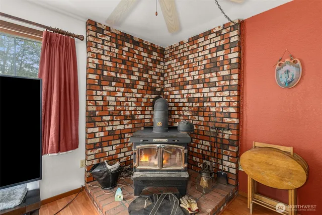 $850,000 | 6511 203rd Avenue Southwest, Centralia, WA 98531