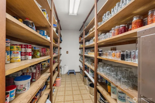 $850,000 | 6511 203rd Avenue Southwest, Centralia, WA 98531