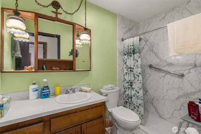 $850,000 | 6511 203rd Avenue Southwest, Centralia, WA 98531