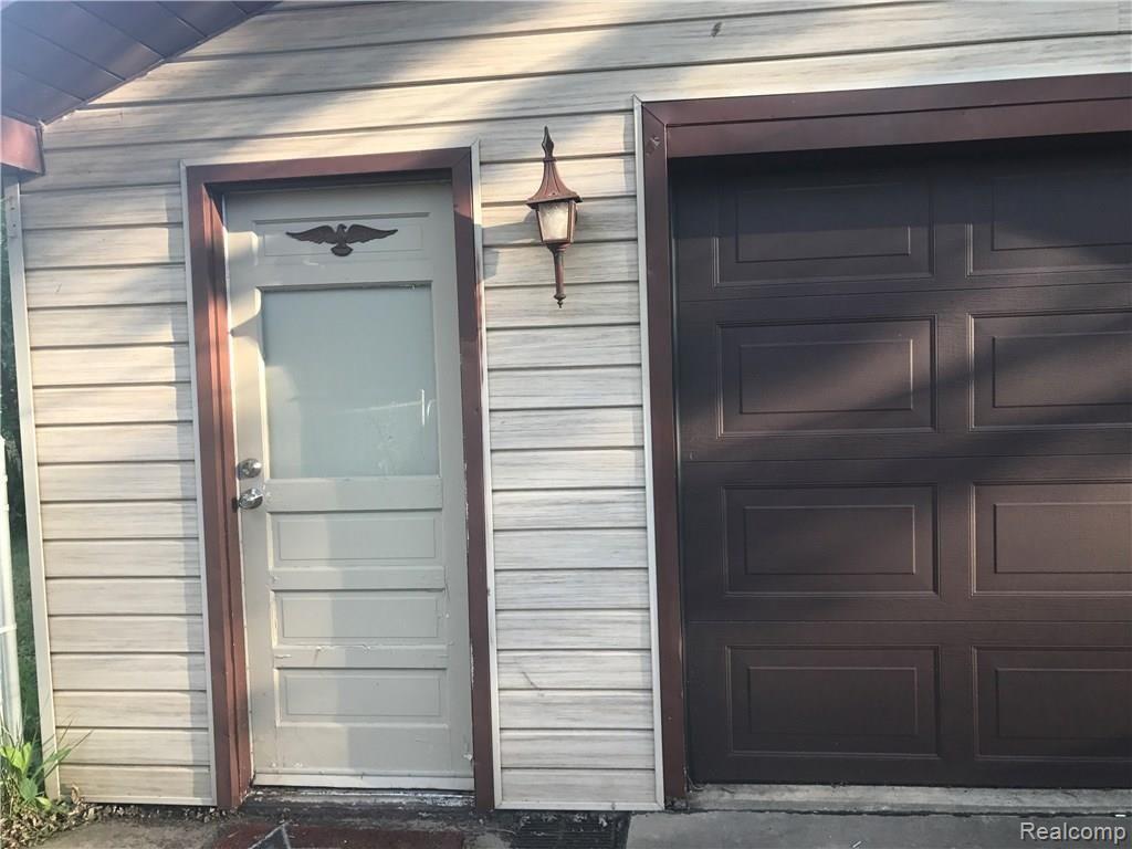 14868 Frazho Road Warren, MI 48089 - Photo 5 of 36 5.JPG
