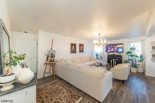 $350,000 | 19 Crystal Lane, Unit 19, Paterson, NJ 07501