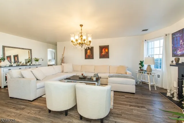 $350,000 | 19 Crystal Lane, Unit 19, Paterson, NJ 07501