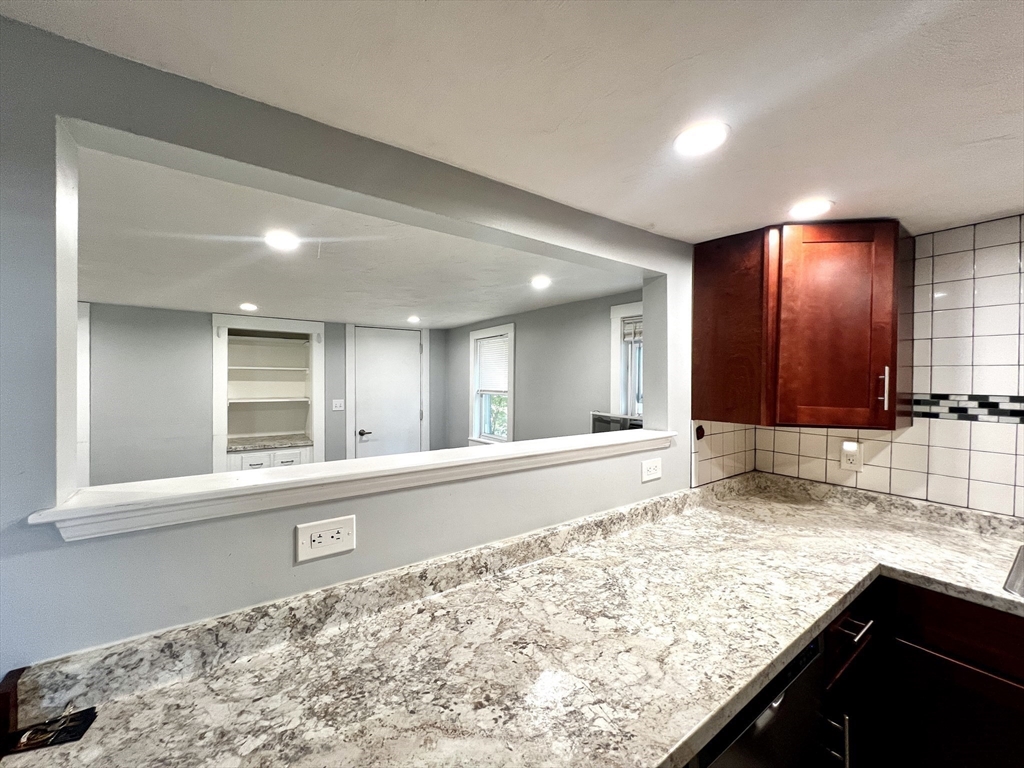 572 Main Street, Unit B Watertown, MA 02472 - Photo 5 of 20