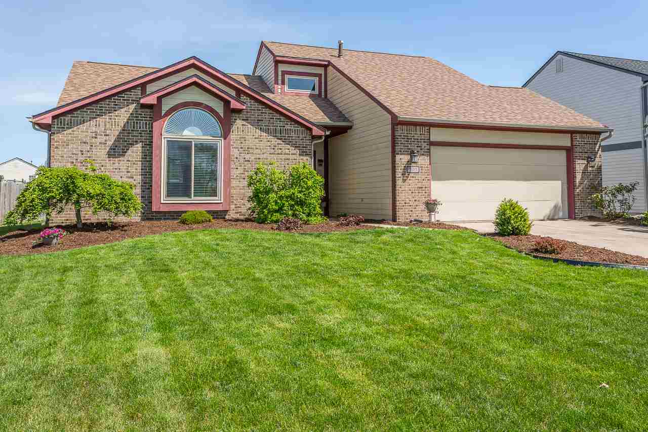 303 Stormy Ridge Place Fort Wayne, IN 46804 - Photo 2 of 34