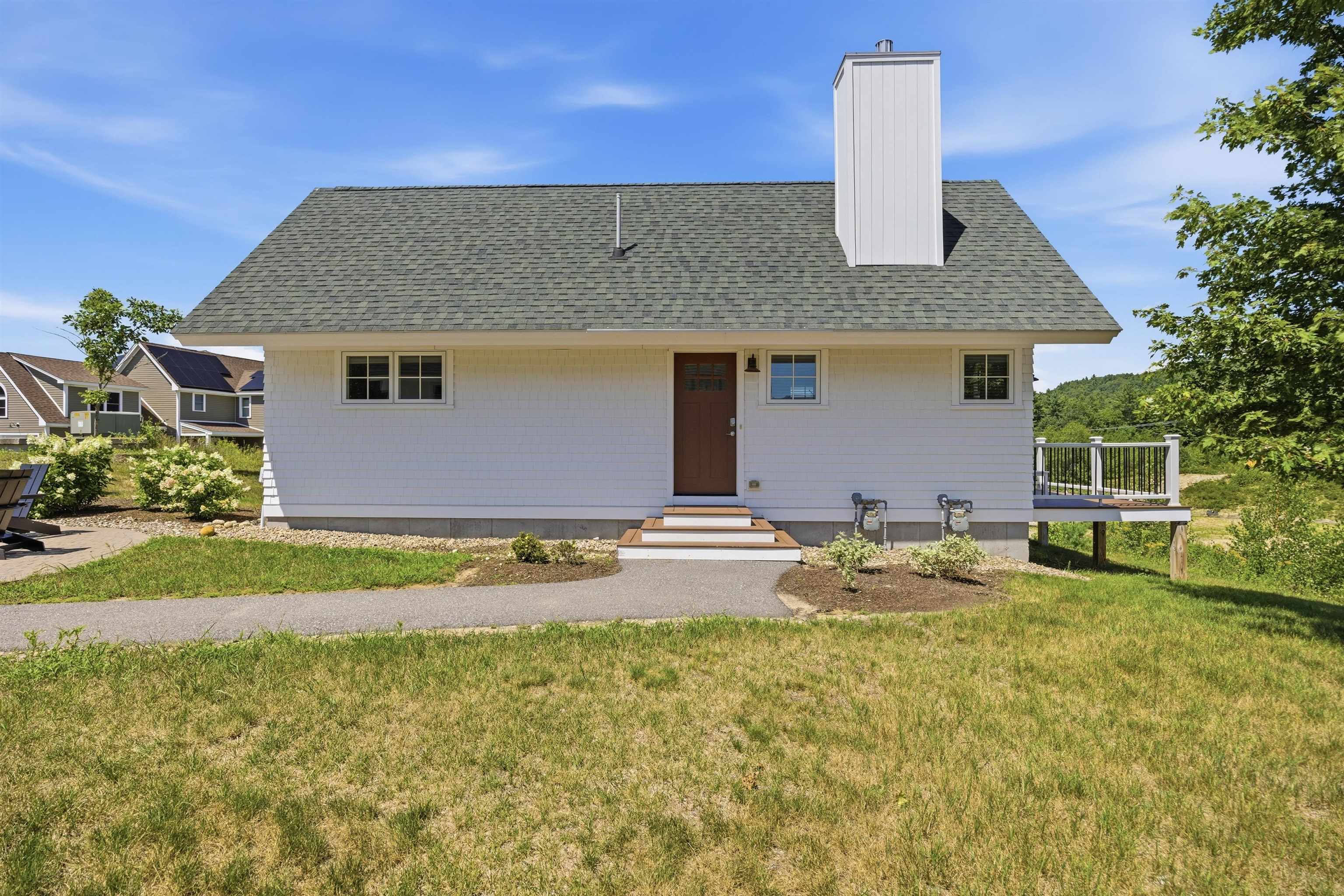 90 Lafayette Road, Unit I Thornton, NH 03285 - Photo 5 of 48 Gallery Image 5