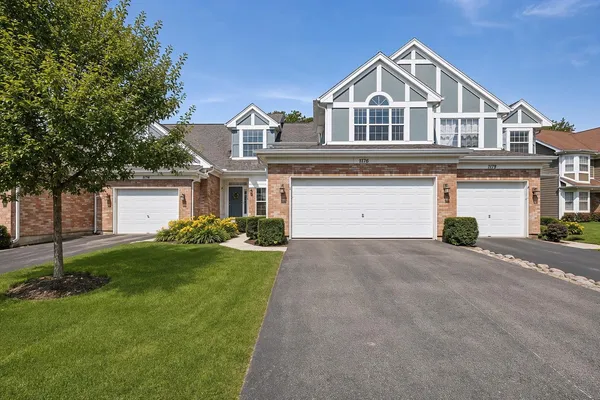 $379,000 | 1176 Scott Court, Carol Stream, IL 60188