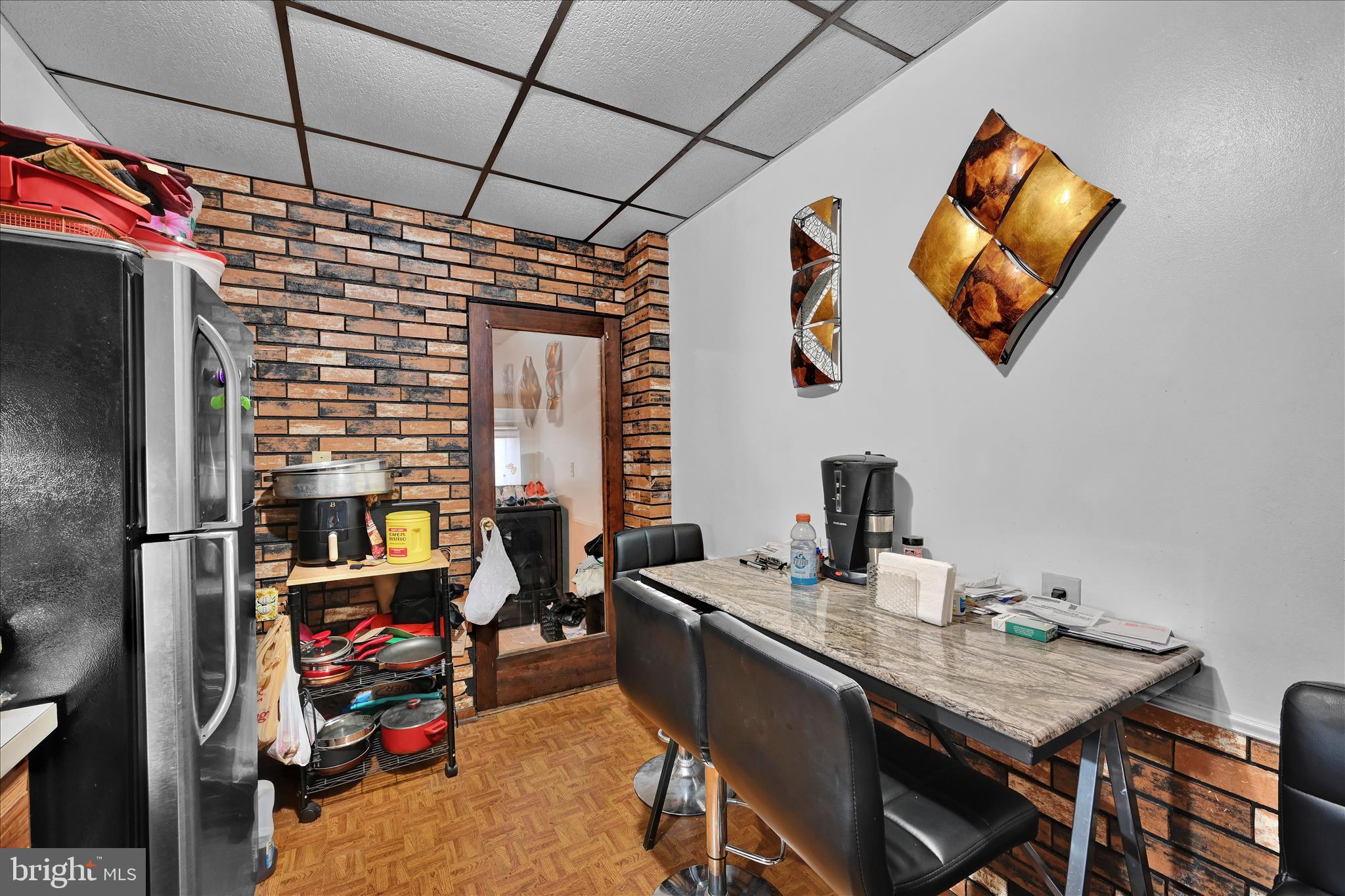 936 Pike Street Reading, PA 19604 - Photo 12 of 24 a room with furniture