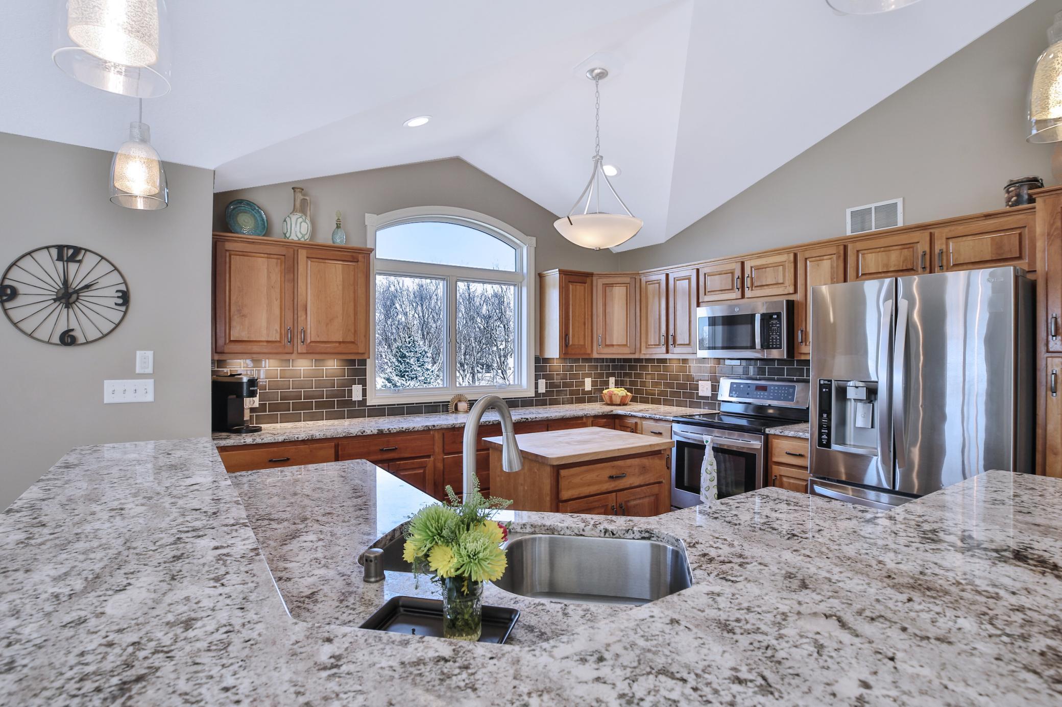 1309 Lone Pine Drive Southwest Rochester, MN 55902 - Photo 12 of 48