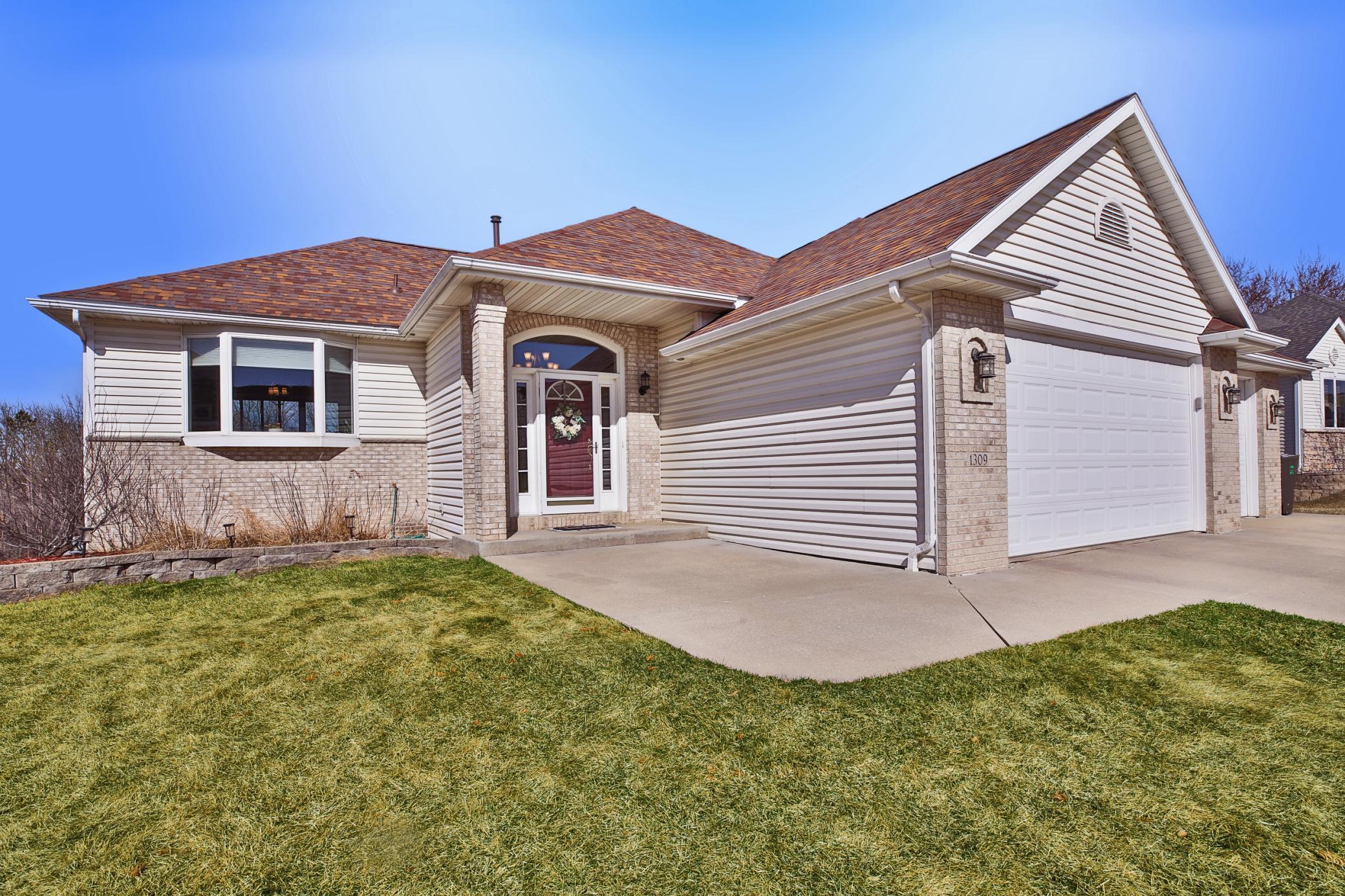 1309 Lone Pine Drive Southwest Rochester, MN 55902 - Photo 3 of 48