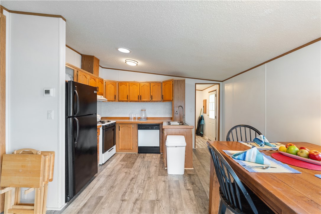 4795 East Lake Road, Unit 32 Livonia, NY 14487 - Photo 14 of 47