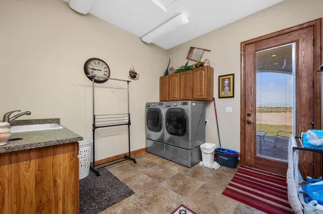 $1,500,000 | 1306 Gold Lake Drive, Loma, CO 81524