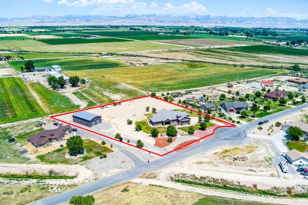 $1,500,000 | 1306 Gold Lake Drive, Loma, CO 81524