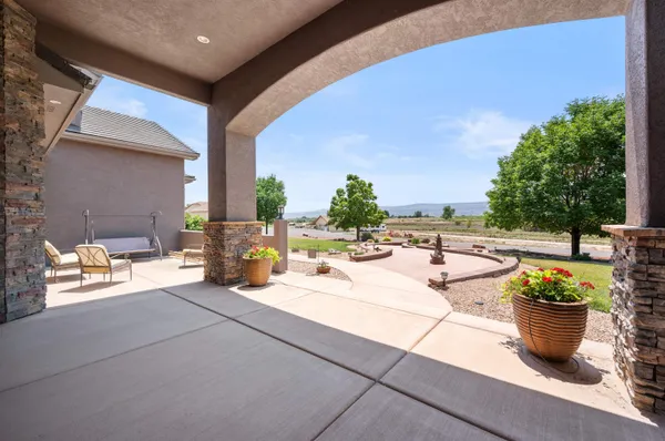 $1,500,000 | 1306 Gold Lake Drive, Loma, CO 81524