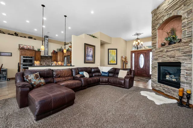 $1,500,000 | 1306 Gold Lake Drive, Loma, CO 81524