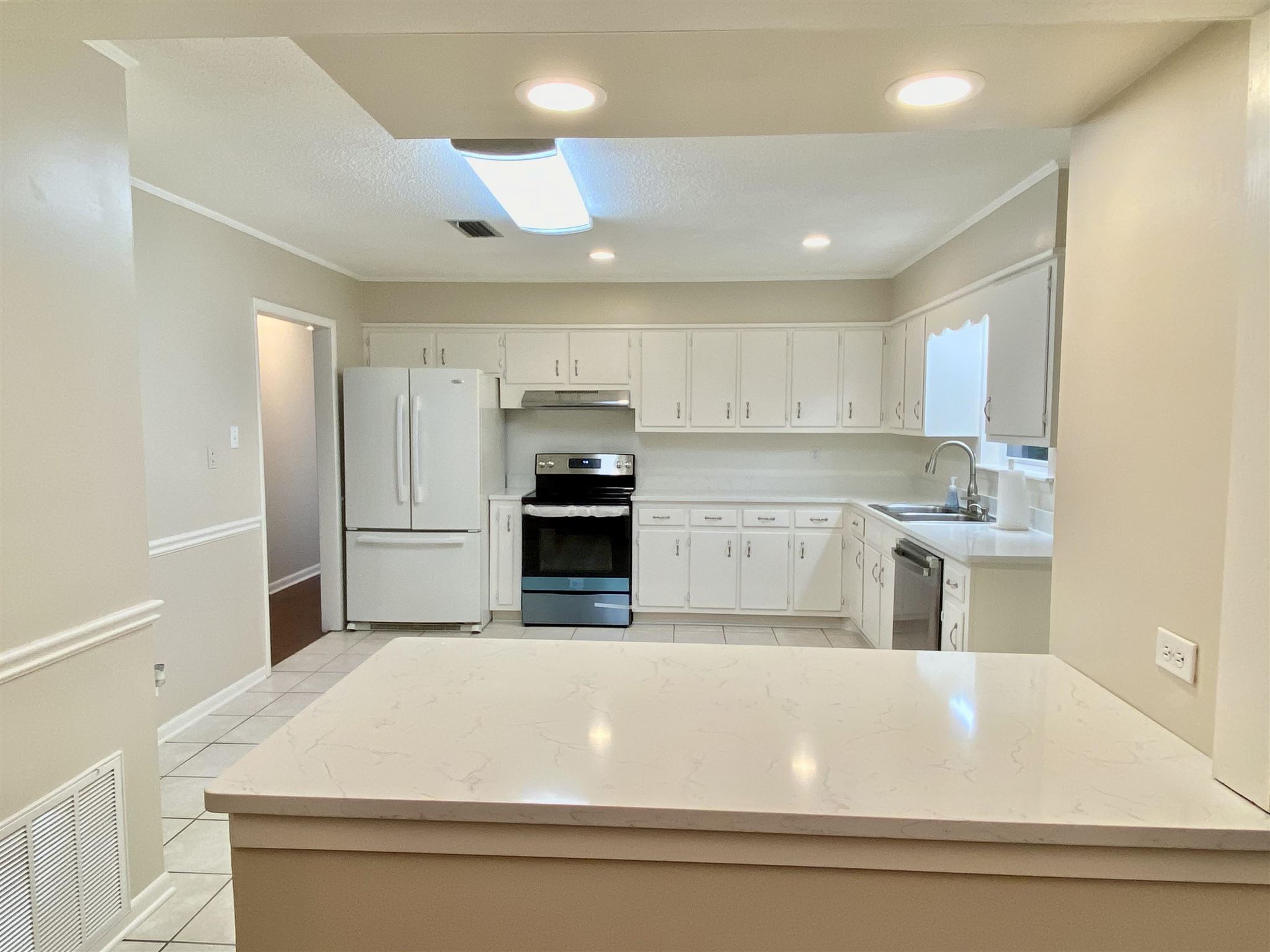 103 Windsor Drive Daphne, AL 36526 - Photo 4 of 29