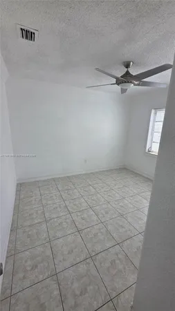 $1,800 | 2114 Biarritz Drive, Unit 2, Miami Beach, FL 33141