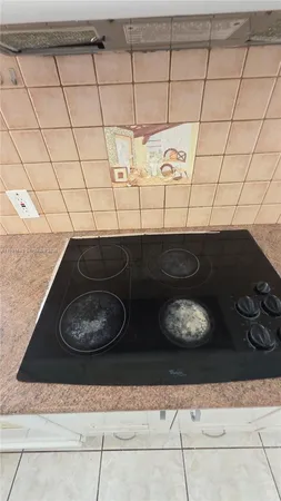 $1,800 | 2114 Biarritz Drive, Unit 2, Miami Beach, FL 33141