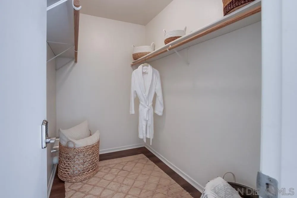 303-305 Sanford Street Encinitas, CA 92024 - Photo 18 of 41 a view of entryway