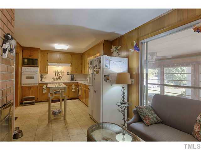 1614 Hamlin Road Durham, NC 27704 - Photo 5 of 25 Gallery Image 5