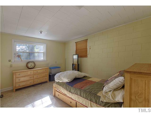 1614 Hamlin Road Durham, NC 27704 - Photo 8 of 25 Gallery Image 8