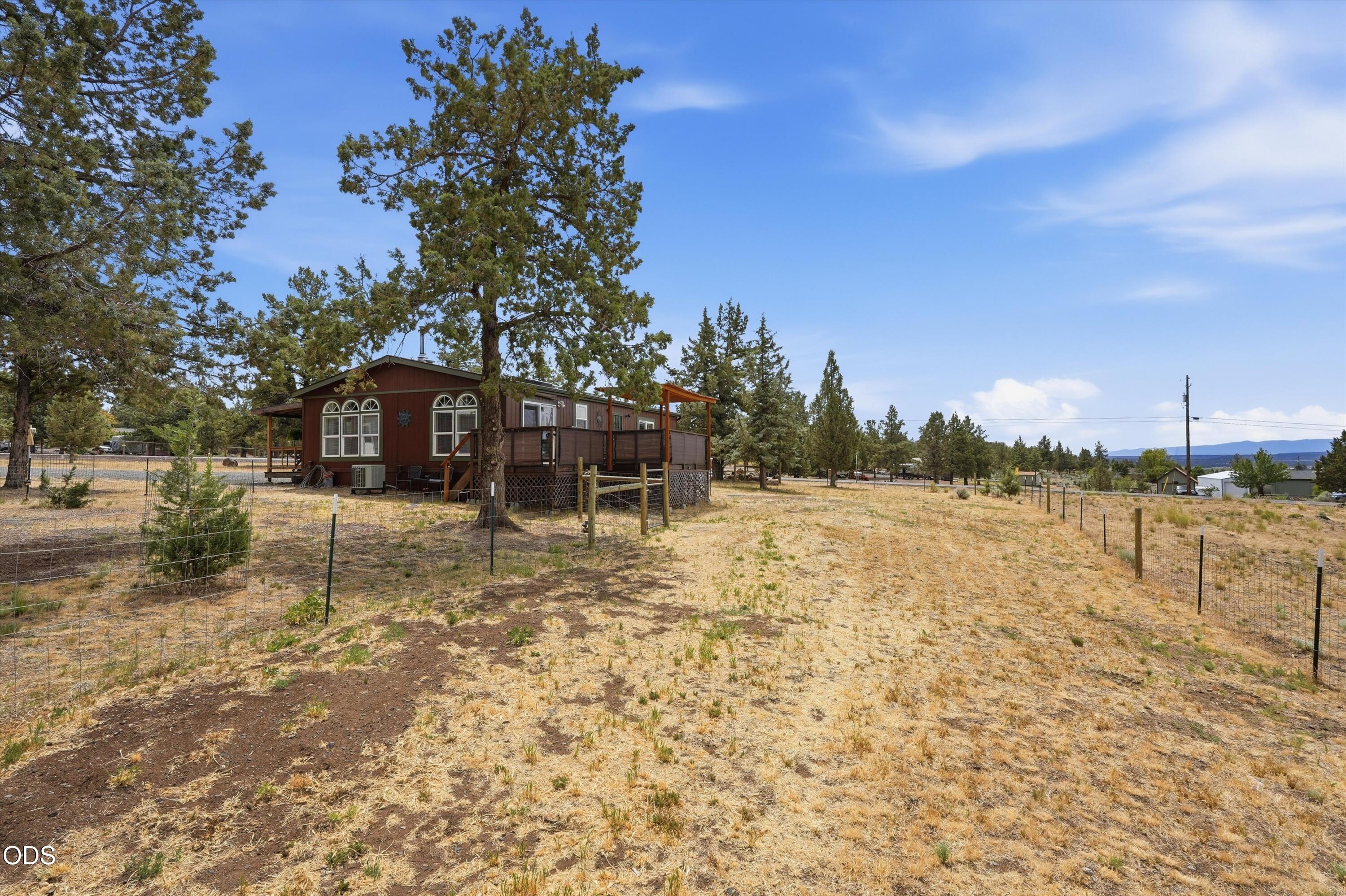 10711 Southwest Shad Road Terrebonne, OR 97760 - Photo 27 of 33