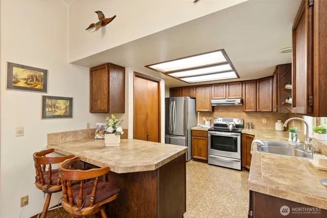 $610,000 | 29970 Gamble Place Northeast, Kingston, WA 98346