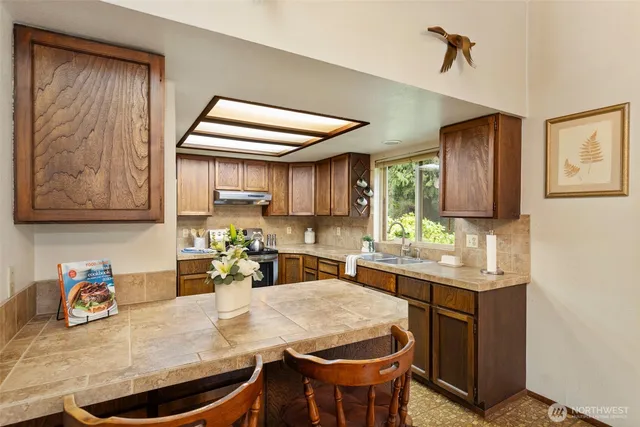 $610,000 | 29970 Gamble Place Northeast, Kingston, WA 98346