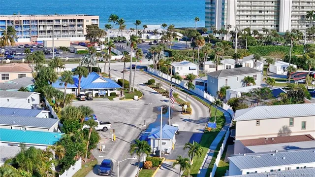 $219,900 | 2105 Nettles Boulevard, Jensen Beach, FL 34957