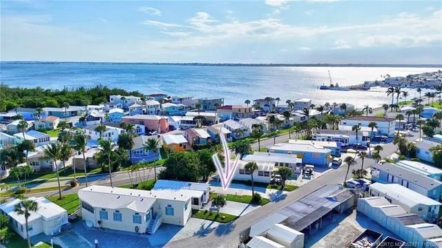 $219,900 | 2105 Nettles Boulevard, Jensen Beach, FL 34957