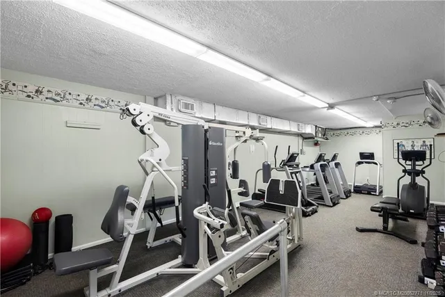 $219,900 | 2105 Nettles Boulevard, Jensen Beach, FL 34957