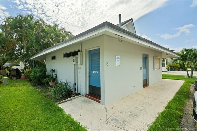 $219,900 | 2105 Nettles Boulevard, Jensen Beach, FL 34957