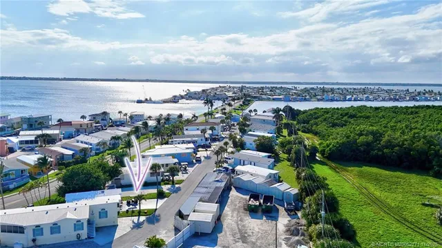 $219,900 | 2105 Nettles Boulevard, Jensen Beach, FL 34957