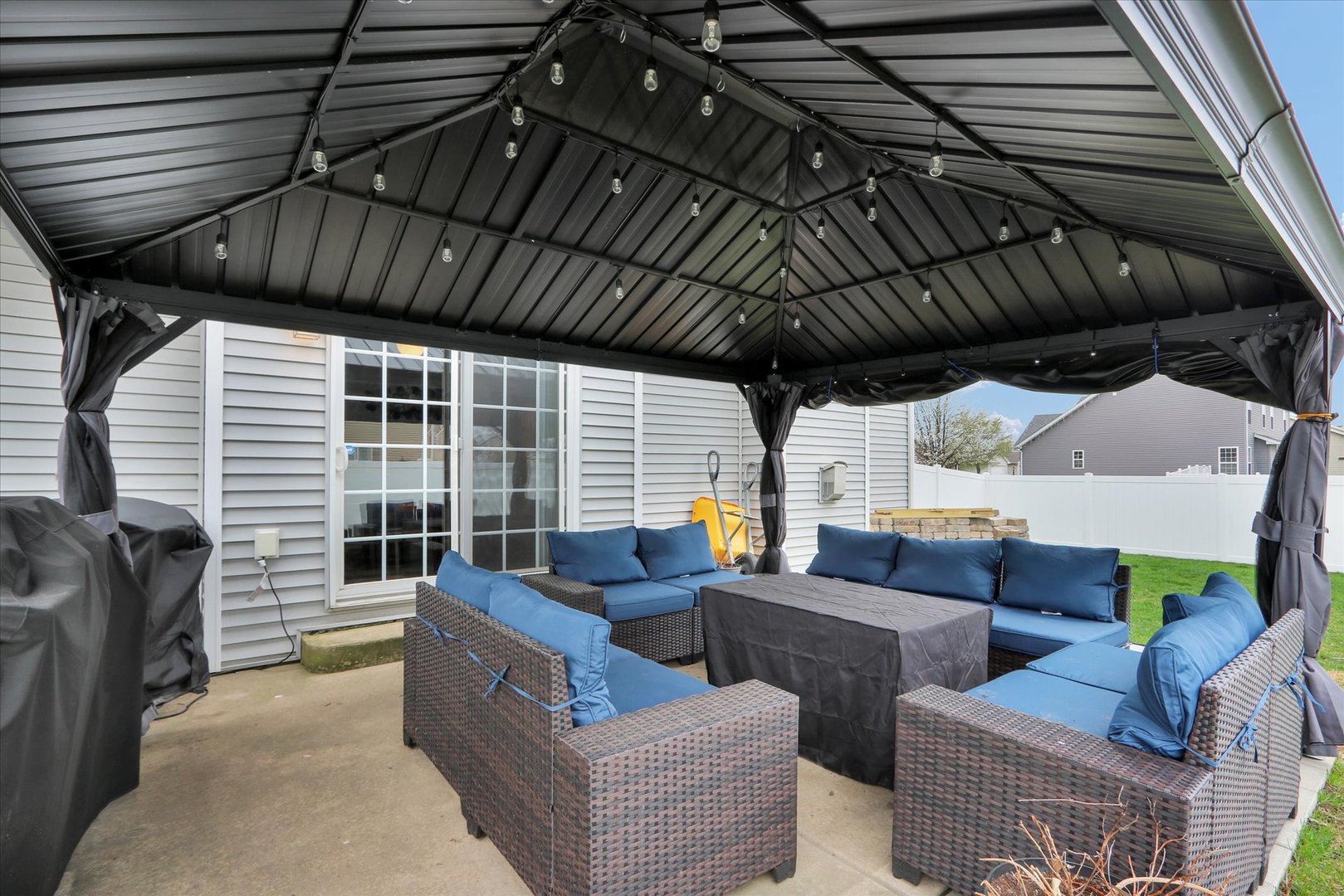3808 Pebblebrook Lane Champaign, IL 61822 - Photo 28 of 31 a view of outdoor living space with furniture