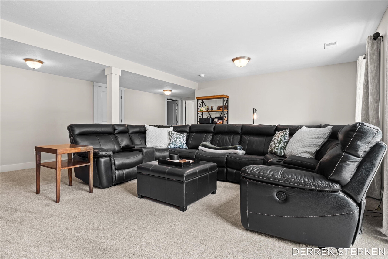 2983 Raspberry Lane Holland, MI 49424 - Photo 22 of 41