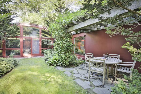 1 Woodholm Road Manchester, MA 01944 - Photo 20 of 22 Gallery Image 20