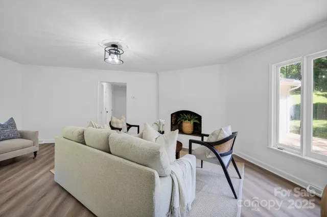 $495,000 | 842 Ferncliff Drive, Mooresville, NC 28115