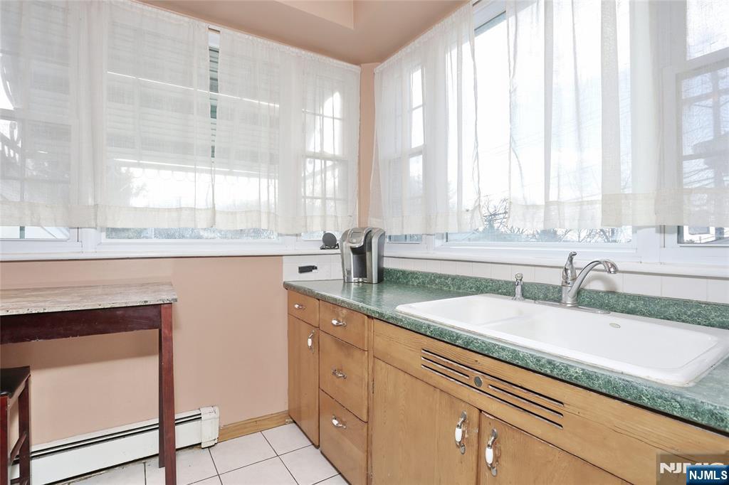 5 Prospect Street Hawthorne, NJ 07506 - Photo 12 of 32