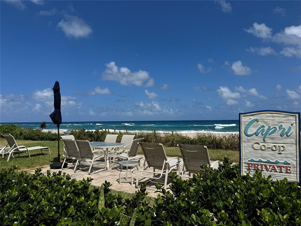 5700 Old Ocean Boulevard, Unit X Ocean Ridge, FL 33435 - Photo 38 of 49 a view of a water fountain