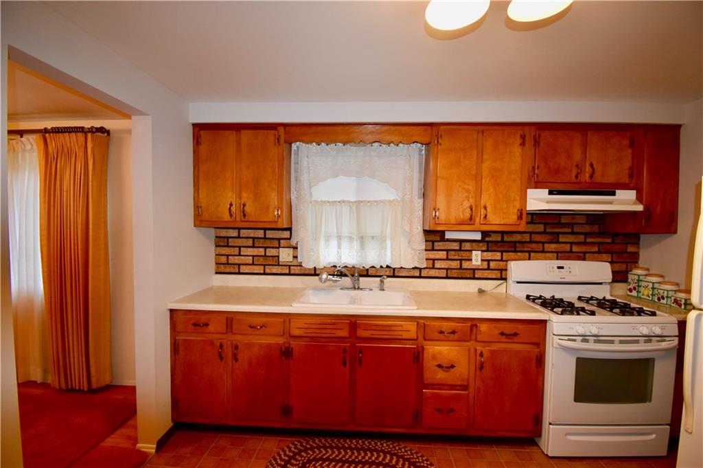 110 Lawest Road Natrona Heights, PA 15065 - Photo 13 of 42 Gallery Image 13