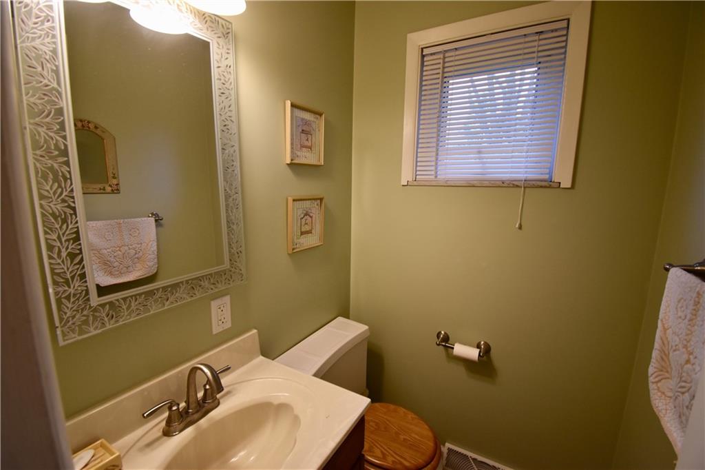 110 Lawest Road Natrona Heights, PA 15065 - Photo 15 of 42 Gallery Image 15