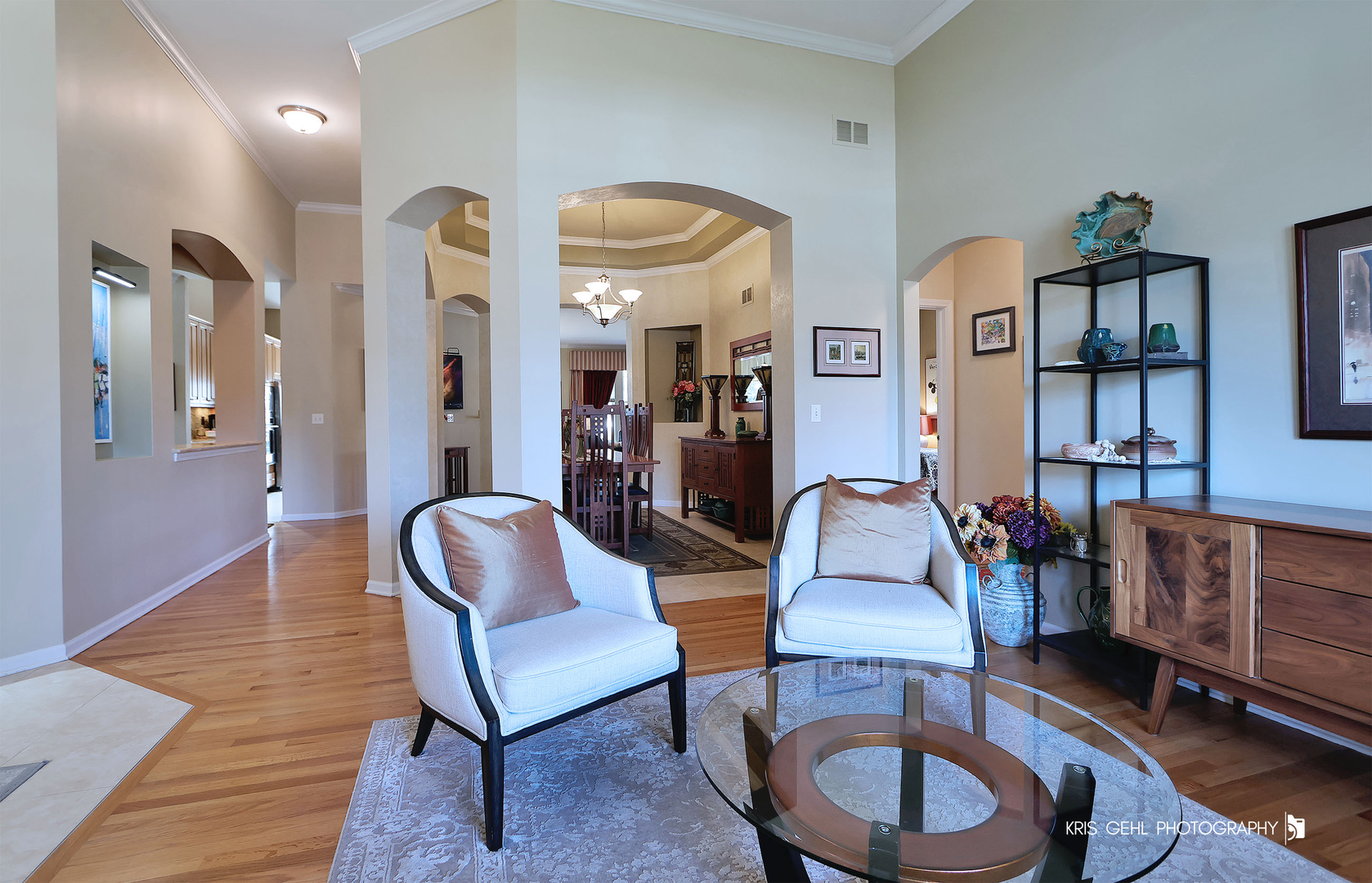 317 Sterling Circle Cary, IL 60013 - Photo 5 of 47 a living room with furniture and wooden floor
