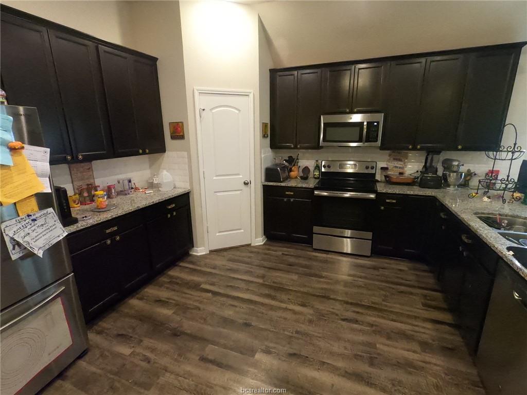 2007 Markley Drive Bryan, TX 77807 - Photo 2 of 24